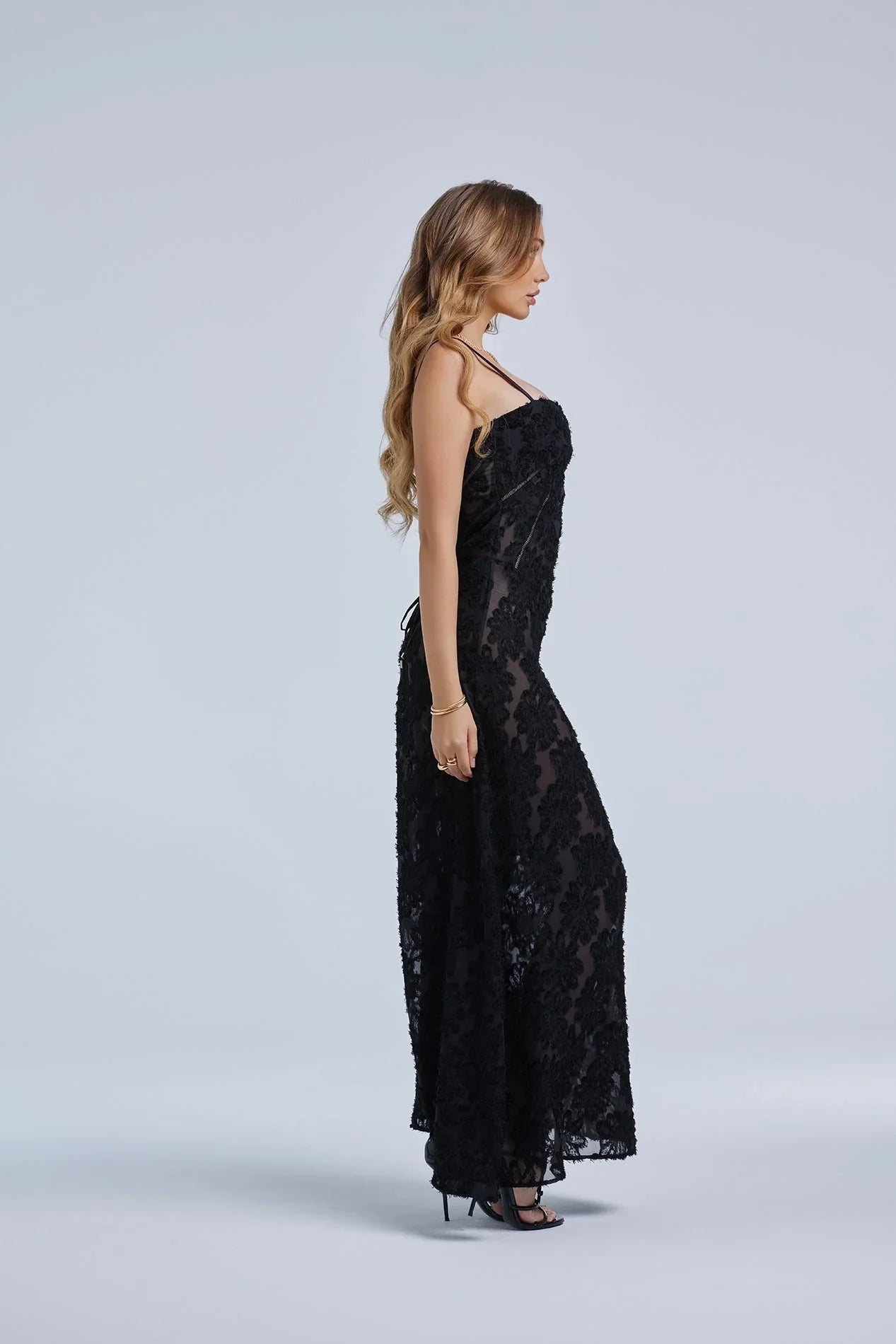 Nocturne – The Midnight Elegance Gown