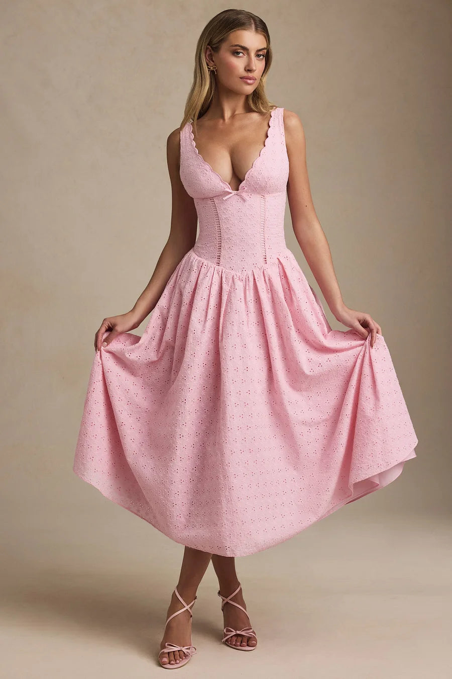 Elegante A-lijn midaxi-jurk met broderie Anglaise strikdetail (lichtroze)