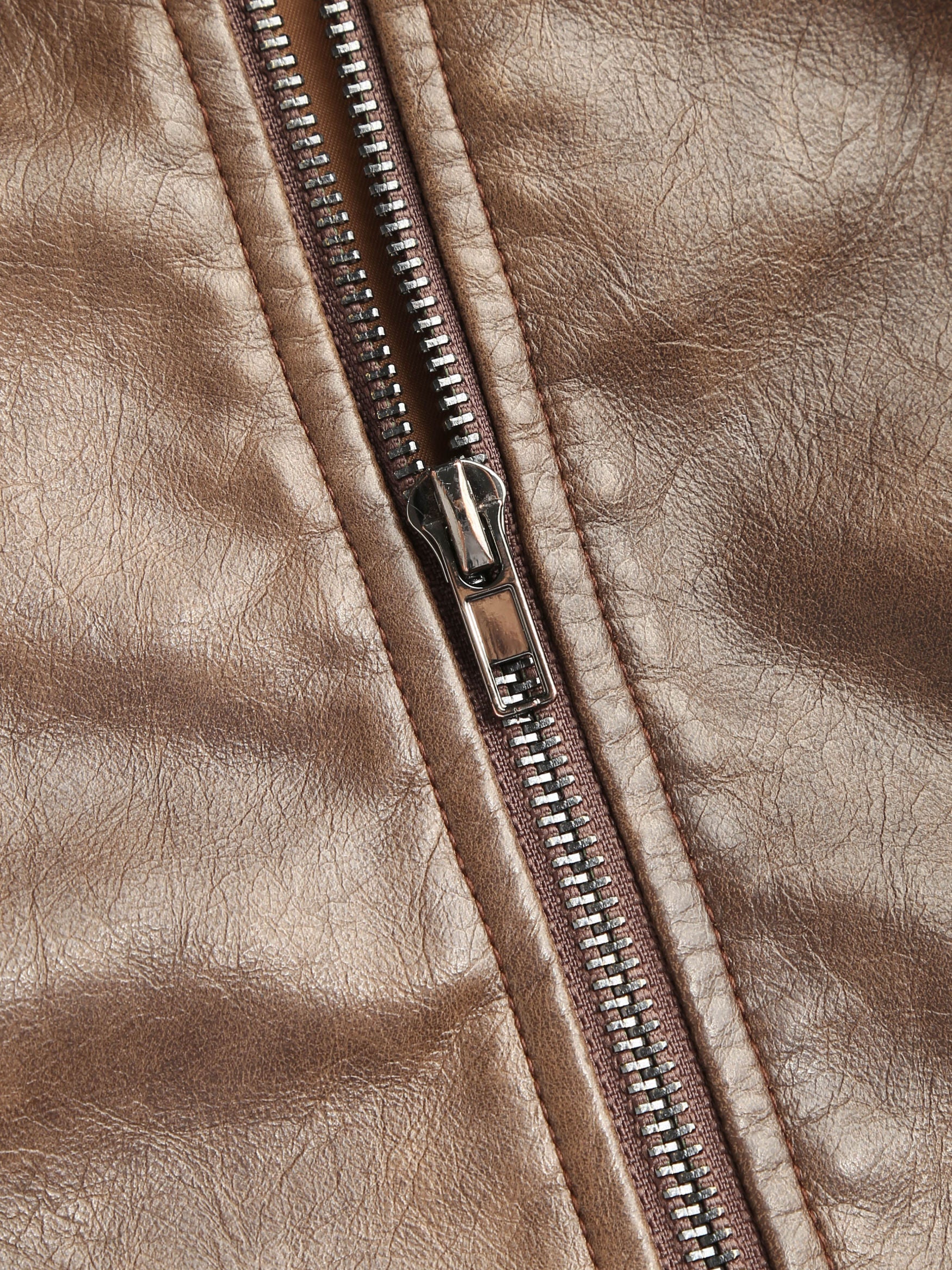 Cléo – The Effortless Rebel Jacket